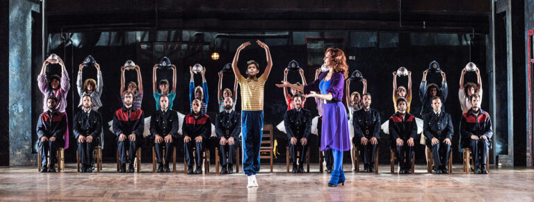 billy_elliot_escena_21_SOLIDARIDAD-panoramica-RETOCADA