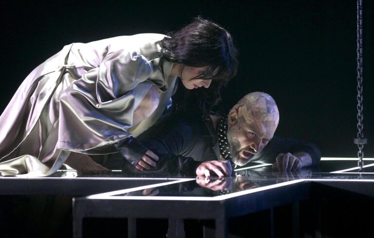 La soprano Nicola Beller Carbone (diferentes sombras de Marie) y el contratenor Xavier Sabata (Woyzeck)