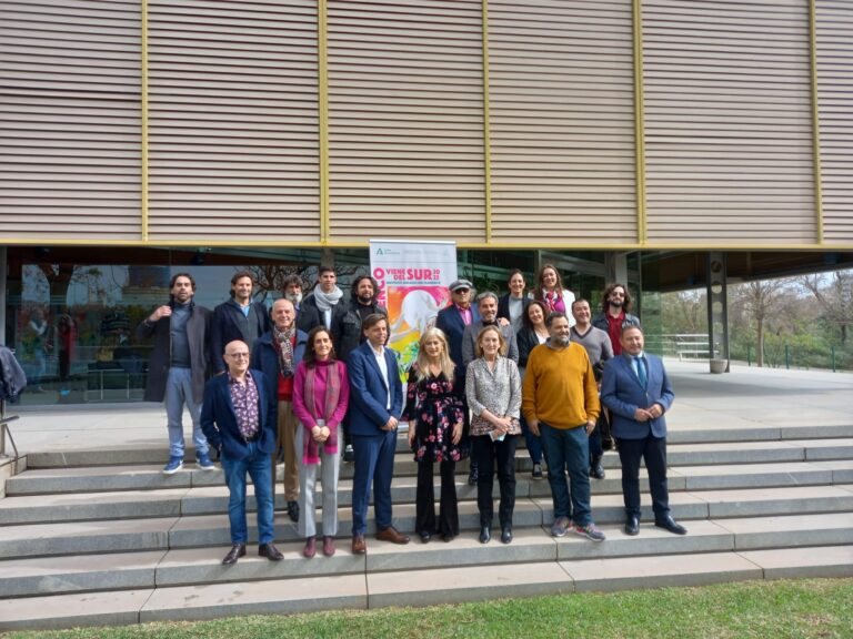 Foto de familia de la presentación de la presente edición de "Flamenco viene del sur"