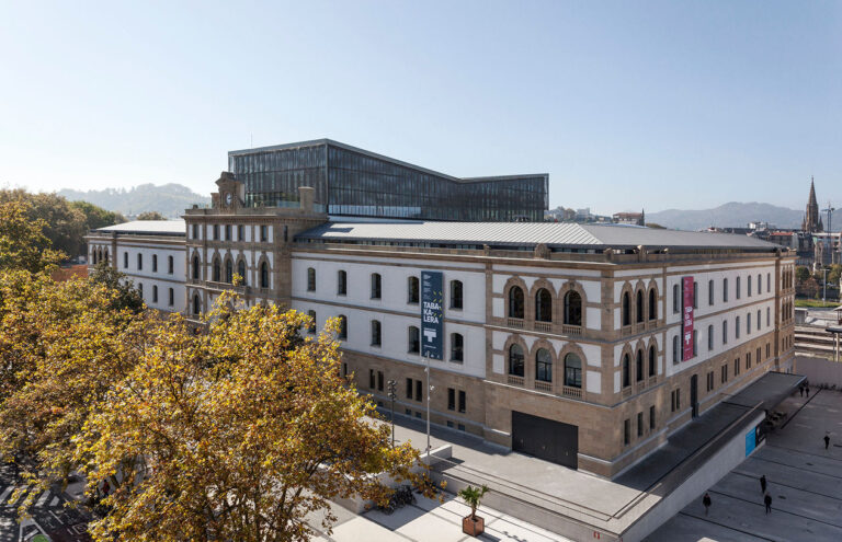 Edificio Tabakalera en San Sebastián donde se hará entrega de los premios