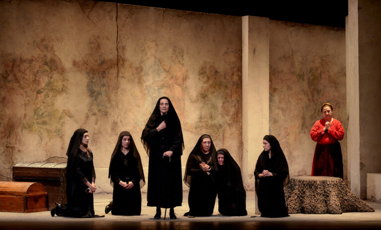 Bernarda-Alba-JCPlaza-marcosGpunto