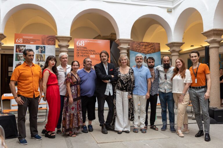 Fotografía de familia de la presentación