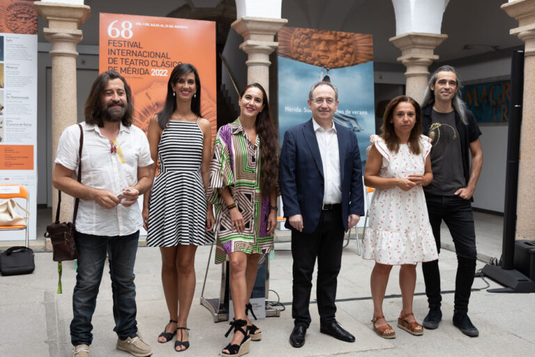 Foto de familia de la presentación de esta mañana