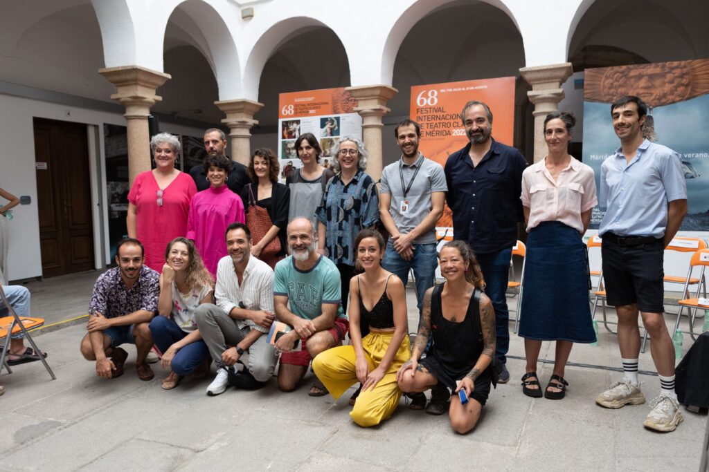 Fotografía de familia de la presentación