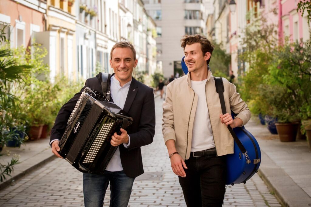 Imagen promocional de Félicien (izquierda) y Thibaut (derecha)