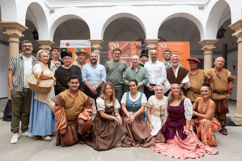 Fotografía de familia de la presentación