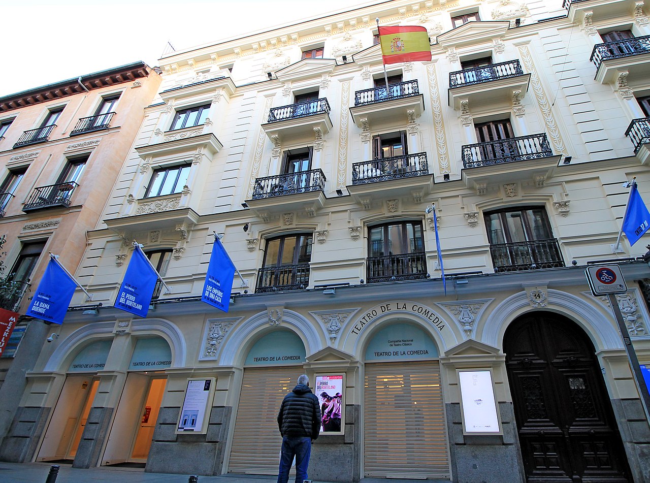 Fachada del Teatro de la Comedia de Madrid, sede de la CNTC