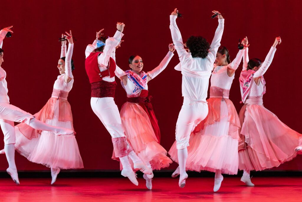 Imagen de escena del Ballet Español de la Comunidad de Madrid