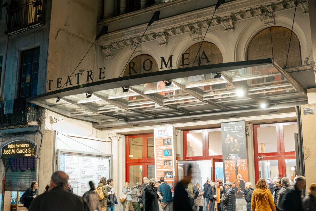 Fachada del Teatre Romea de Barcelona