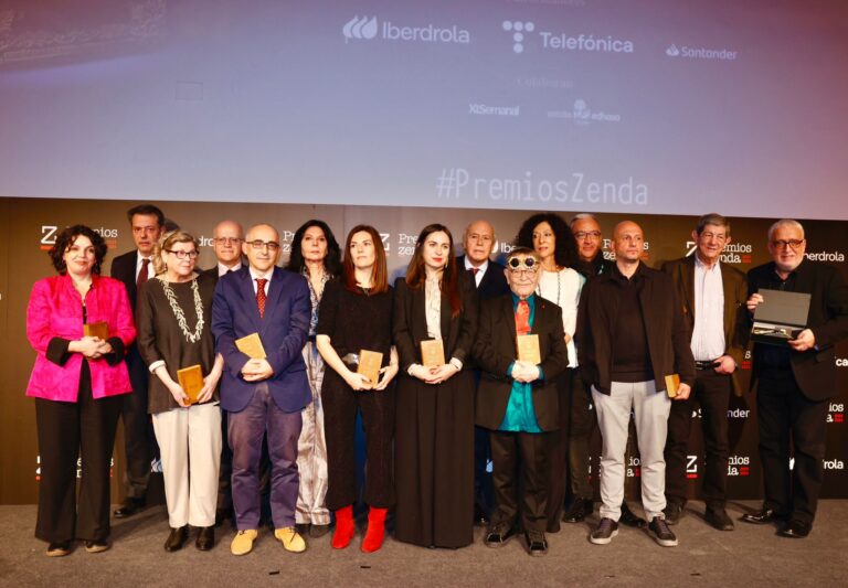 Posado anoche de los premiados tras la ceremonia